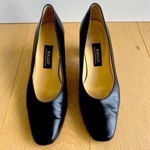 Bally pumps made in Switzerland